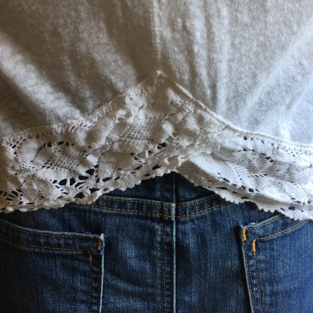 Hollister Flowy BoHo Tank W/Lace Trim (like NEW) - Picture 11 of 16